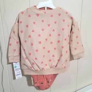 Carters Size 9Months Baby Girl Heart Print Onesie outfit - Pink and Cream